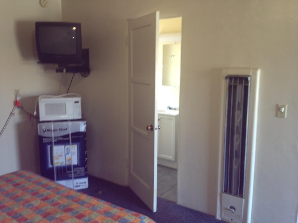 San Jacinto Hacienda Motel الغرفة الصورة